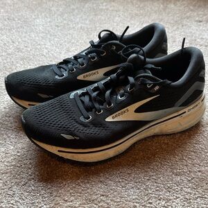 Brooks Black and White Athletic Shoes